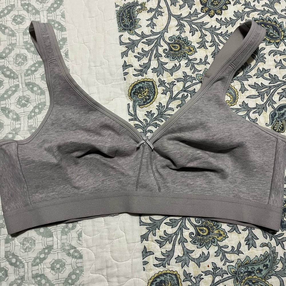 Sports bra